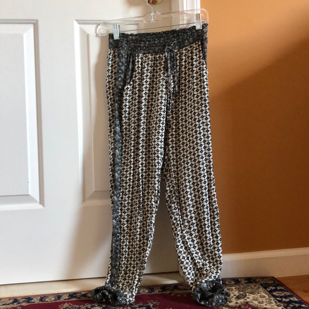 American Eagle joggers